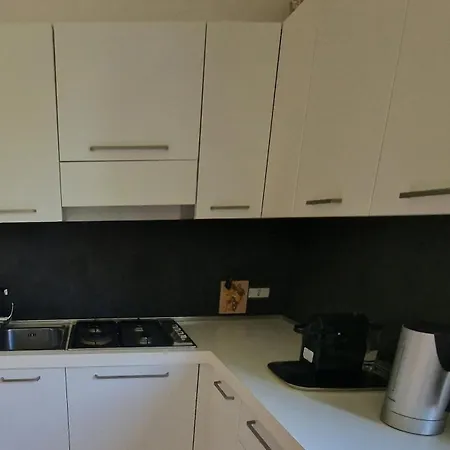 Cristina Вилла Caleri